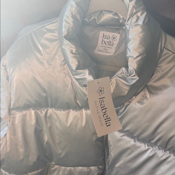 Women's Silver Puffer Jacket - Picture 2 of 3